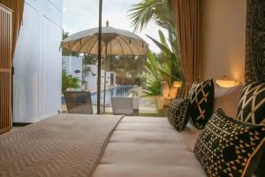 Zee Luxury Boutique Hotel, Hinkong