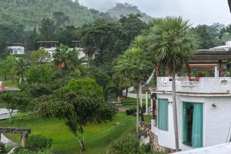 Swiss Valley Hip Resort - 33