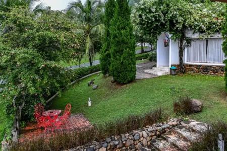 Swiss Valley Hip Resort - 40