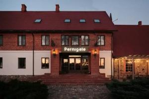 Grill House & Hotel PERNIGELE, Liepupe