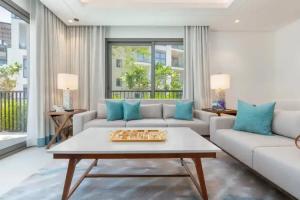 Dream Inn Address Beach Residence Fujairah Resort, Al Aqah