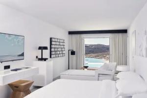Royal Myconian Hotel, Elia