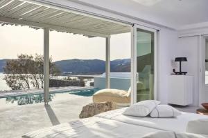 Royal Myconian Hotel