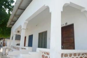 Union Beach Bungalows Hotel