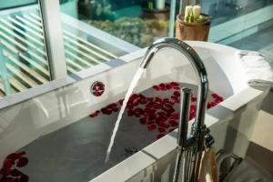 Delfus Designed Holidays, Chania Town