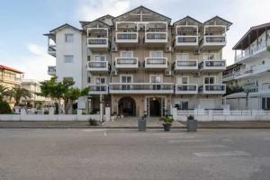 Bemyguest Comfort Zefyros, Neoi Poroi