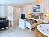 Deluxe Double Suite