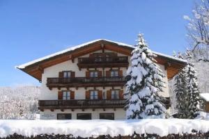 Gastehaus Pfatischer Hotel Fewo, Rottach-Egern