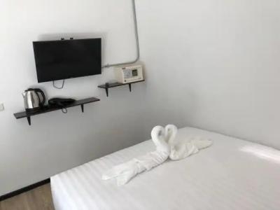 Glur Phuket Patong Beach - 86