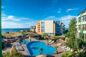 Laguna Beach Apartments with Sea View, Ravda