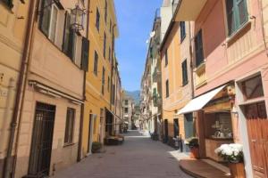 I Monili, Moneglia
