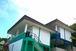 Neutron Bungalow, Chonburi