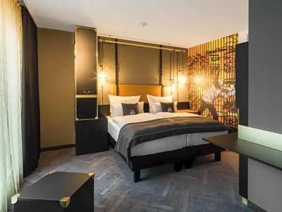 the niu Cobbles - 44