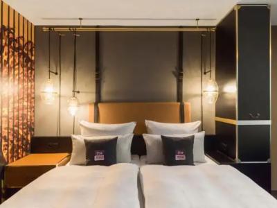 the niu Cobbles - 36