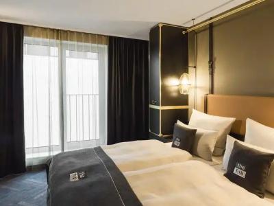 the niu Cobbles - 19