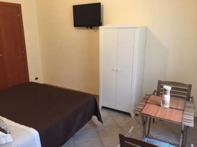 Naples To Live - 6