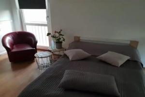 Gemütliches Zimmer mit eigenem Bad/WC/Küche, Kassel