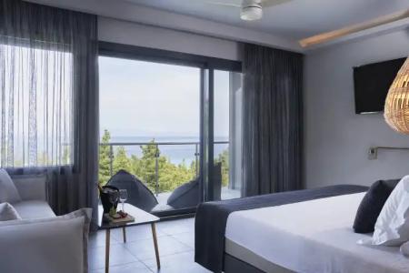 Mirabilia Boutique - 1