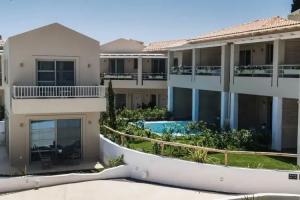 Crystal Waters Apart-hotel, Nikiana