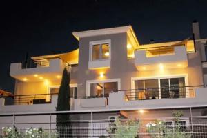 Villa Abelos, Artemida