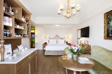 Legacy Gastro Suites - 97