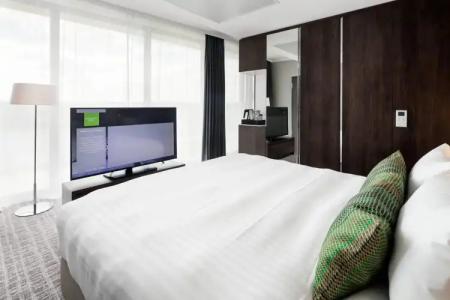 Courtyard by Marriott Wolfsburg - 4