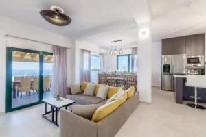 Villa Ourania, Agia Pelagia