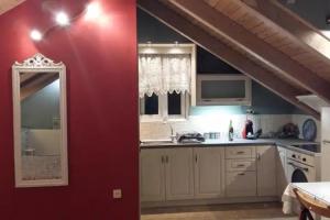 Margarita's Attic-The Suite Loft, Spartia