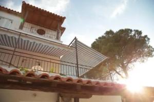 Villa Elpiniki, Ixia