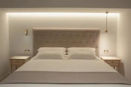 Acropolian Spirit Boutique - 25
