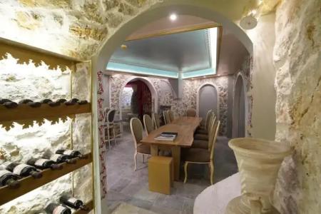 Acropolian Spirit Boutique - 37