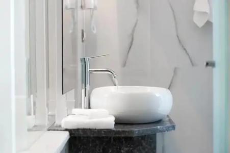 Acropolian Spirit Boutique - 60