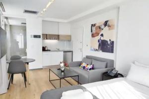 Verde Apartments, Athens