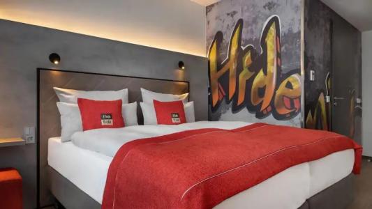 the niu Hide - 133