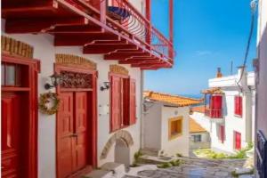 Villa Ourania, Skopelos Town