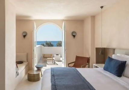 Istoria, a Member of Designs - 4