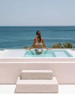 Istoria, a Member of Designs - 85