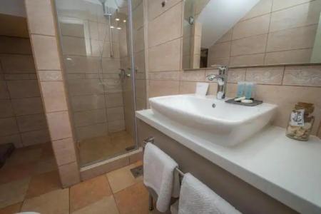 Antika Guesthouse - 102