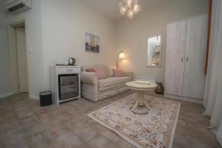 Antika Guesthouse - 109