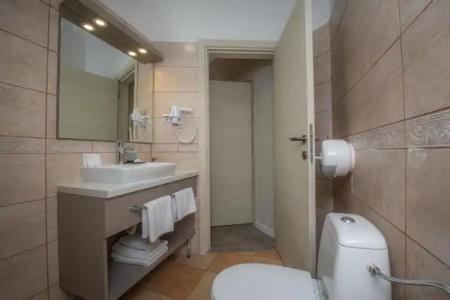 Antika Guesthouse - 100