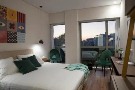 B4B Athens Signature - 57