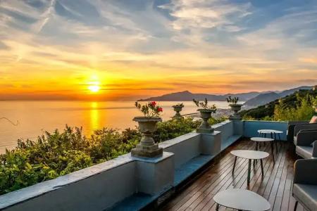 Villa Riviera Resort - 16