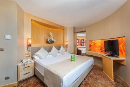 Cornelia De Luxe Resort - 28