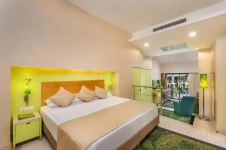 Cornelia De Luxe Resort - 77