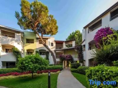 Cornelia De Luxe Resort - 34