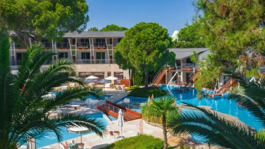 Cornelia De Luxe Resort - 0