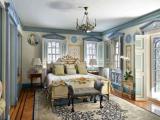 Suite with city view