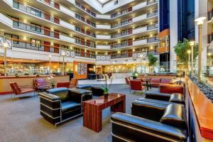 Embassy Suites by Hilton Louisville East, Louisville