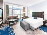 Spacious with sofa bed Double room with balcony and with sea view