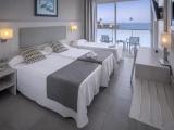 Standard Triple room with balcony and with sea view